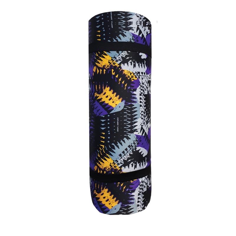 زیر انداز اسفنجی روکش دار کوهنوردی